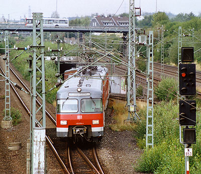 420 886-4 am 23. August 2006 in  Düsseldorf Unterrath. Foto: Dirk Mattner [hier klicken zur Vergrößerung]