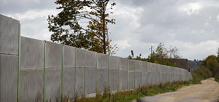 Die Mauer bei Althegnenberg